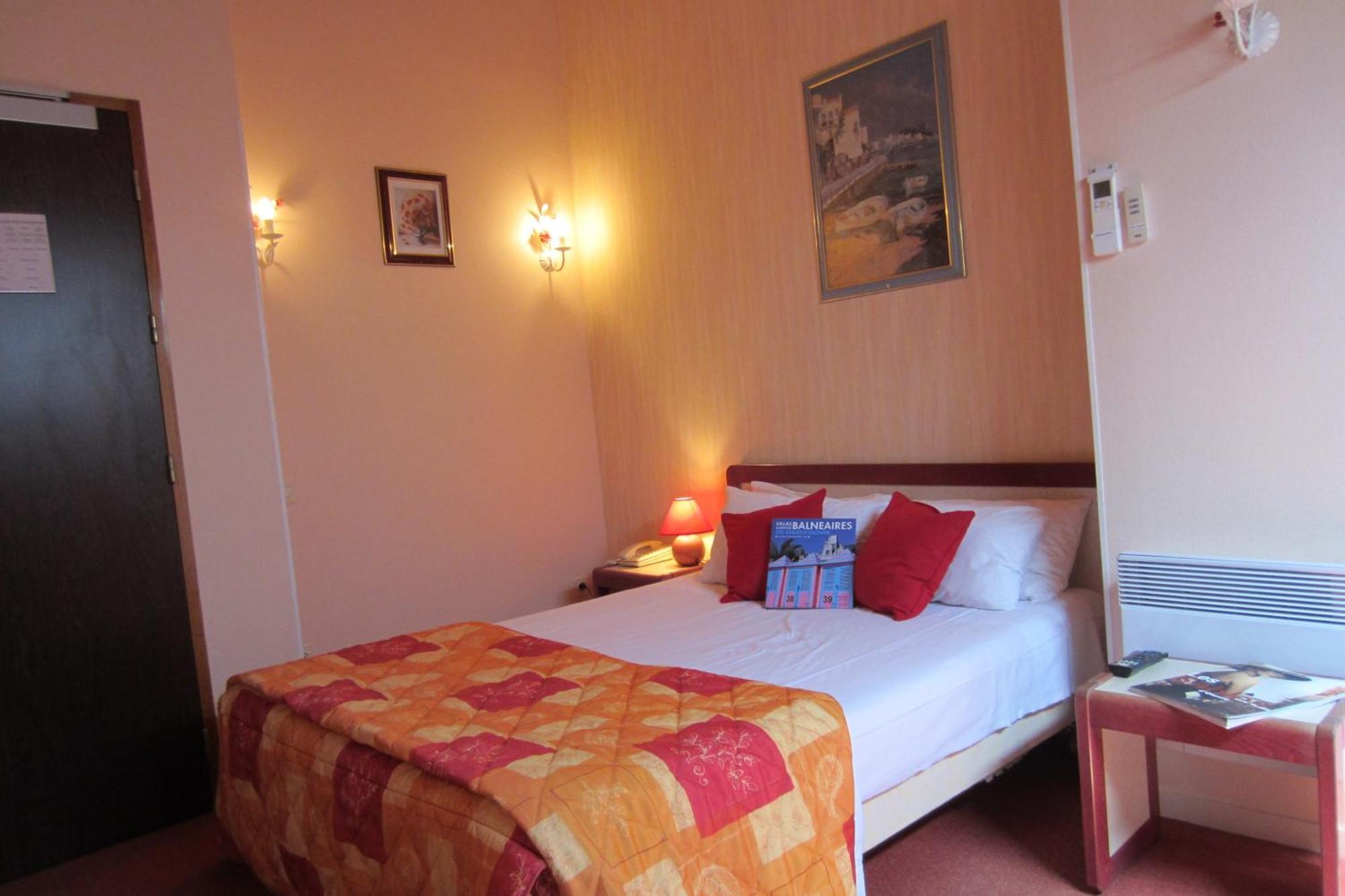 Hotel Sables D'O Et Son Restaurant Le 16 Bis Les Sables-d'Olonne Luaran gambar