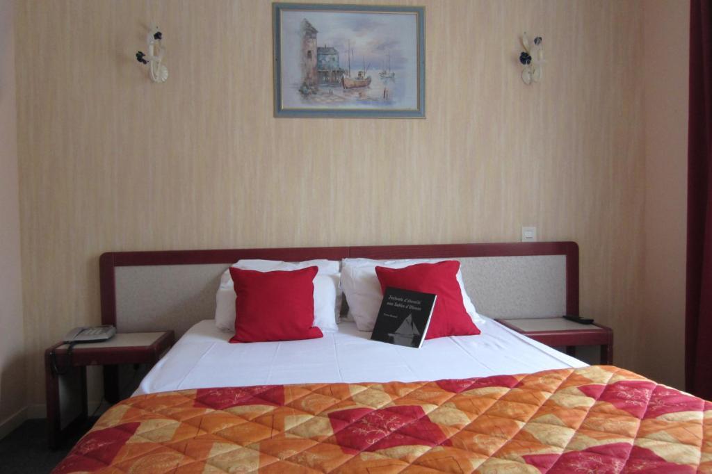 Hotel Sables D'O Et Son Restaurant Le 16 Bis Les Sables-d'Olonne Bilik gambar